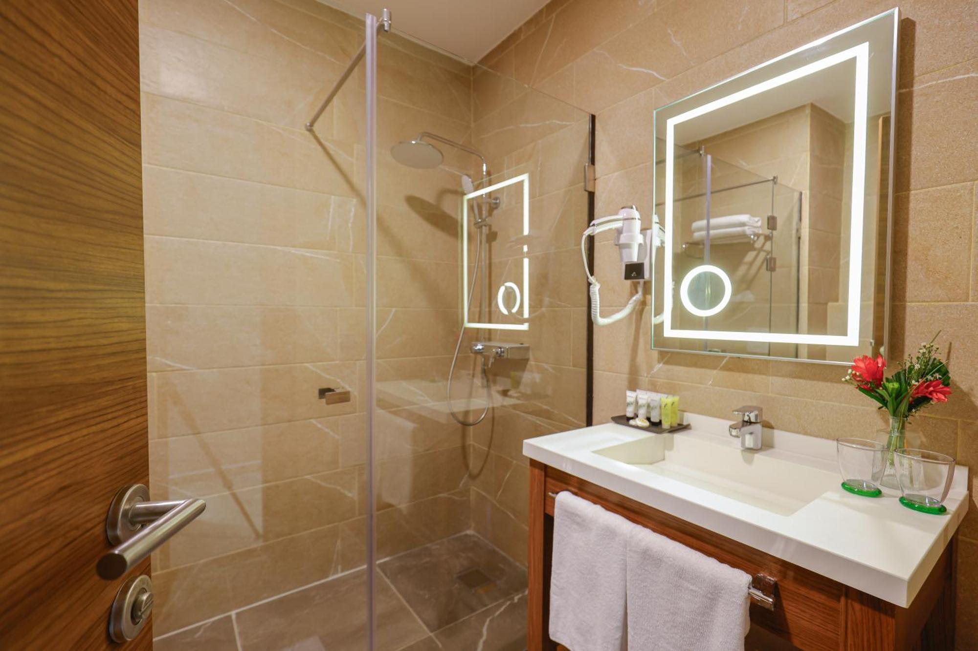 Byblos Hotel Abidżan Zewnętrze zdjęcie